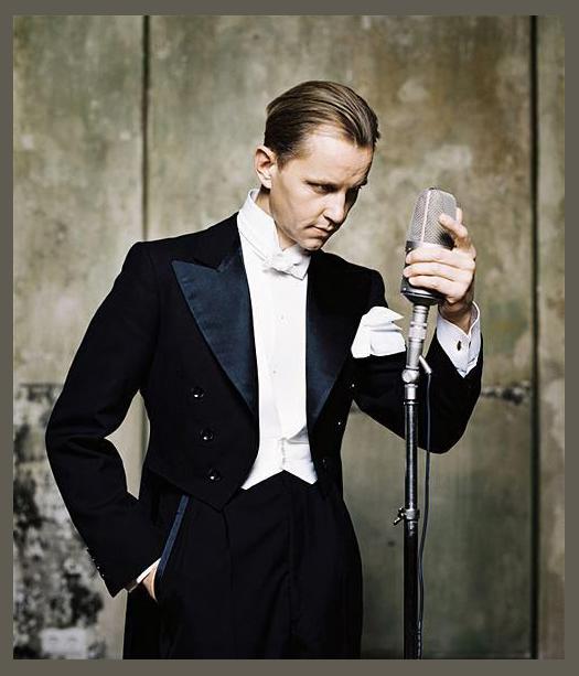 Max Raabe &amp; Palast Ochester